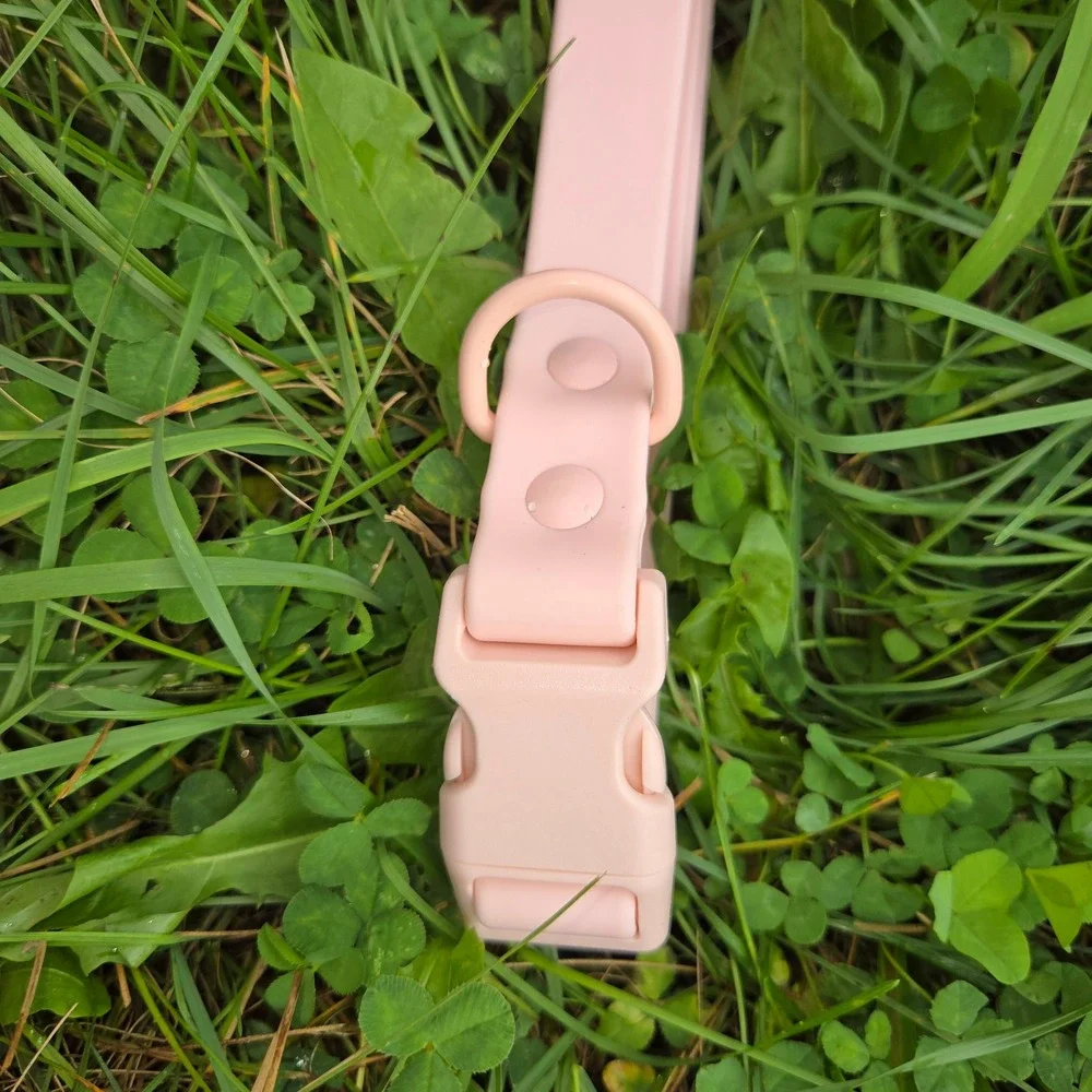 NEW In Pkg Vibrant Life Large Water-Resistant Adjustable Dog Collar Pink 15-26in